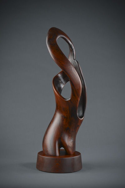 Femme - Contemporary Sculpture by Joe Garnero